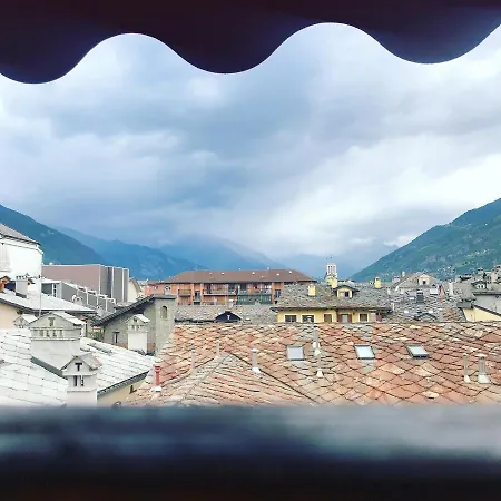 Aymon De Challant אאוסטה