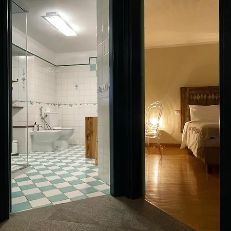 בית הארחה Aymon De Challant 4*