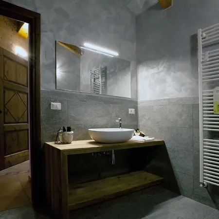 Aymon De Challant Guest house 2*