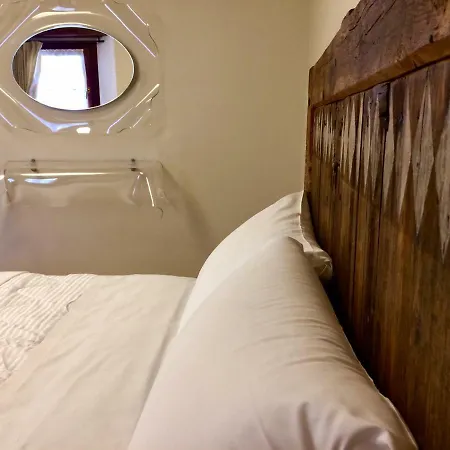 בית הארחה Aymon De Challant 4*