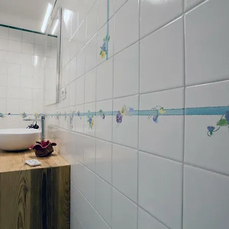 Aymon De Challant בית הארחה אאוסטה