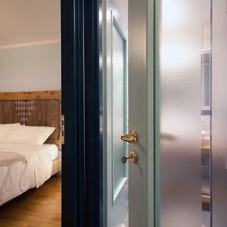 Aymon De Challant 4*