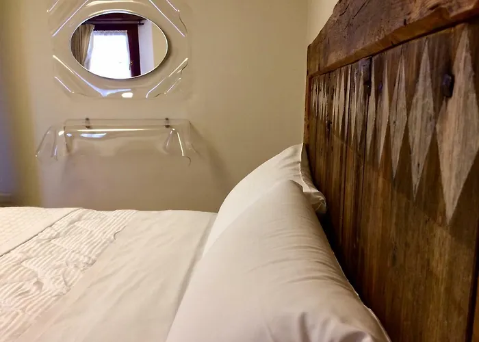 Pensión Aymon De Challant 4*