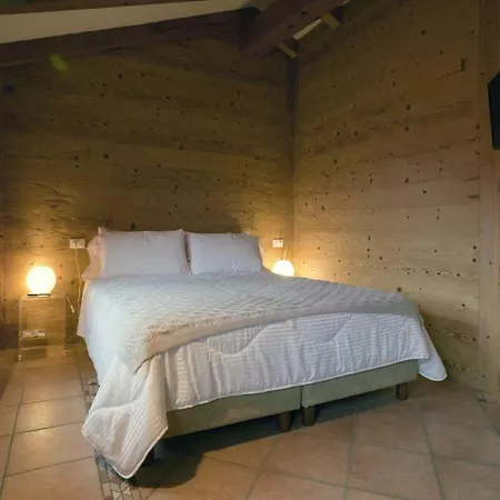 Aymon De Challant Affittacamere 4*