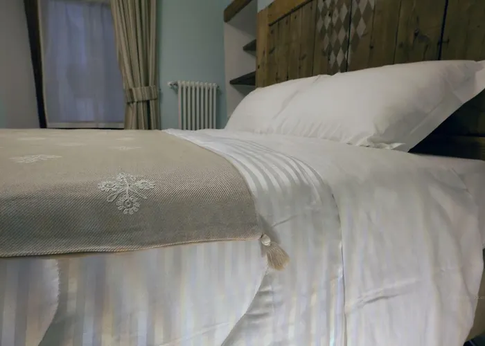 Aymon De Challant アオスタ